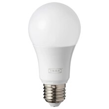 IKEA Nordenham - LED-Leuchtmittel E27 600 lm kabellos dimmbar Farb- und Weißspektrum/rund opalweiß A+ LED-Leuchtmittel E27 600 lm kabellos dimmbar Farb- und Weißspektrum/rund opalweiß A+ Angebot bei IKEA Nordenham im Prospekt Nur kurz so günstig