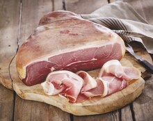 Jambon de bayonne igp 9 mois label rouge - Intermarché à Tremblay-en-France Jambon de bayonne igp 9 mois label rouge en promo chez Intermarché Tremblay-en-France à 20,90 €