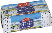 Produits - GRAND FERMAGE dans le catalogue Géant Casino Beurre salé aux cristaux de Sel de Mer de Noirmoutier - GRAND FERMAGE à 2,05 € en promo chez Géant Casino