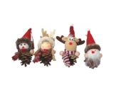 Suspension personnage pomme de pin - Maxi Bazar Suspension personnage pomme de pin à 1,59 € dans le catalogue Maxi Bazar