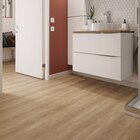Sol stratifié clipsable Southwell décor chêne naturel 10 mm L.118,37 x l.19,1 cm en promo chez Castorama Sol stratifié clipsable Southwell décor chêne naturel 10 mm L.118,37 x l.19,1 cm dans le catalogue Castorama