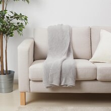 IKEA Hamburg - Plaid hellgrau 130x170 cm Plaid hellgrau 130x170 cm Angebot bei IKEA Hamburg im Prospekt "Click & Collect: Jetzt bestellen und abholen"