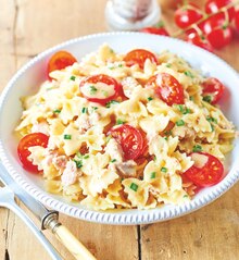 Carrefour Market Douzies Feignies - Salade mini farfalle thon tomates Promo Salade mini farfalle thon tomates dans le catalogue Carrefour Market "La rentrée encore moins chère" à Douzies Feignies
