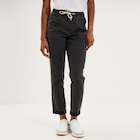 La Halle Saint-Egrève - Promo Jeans droit cropped taille élastiquée denim noir femme Promo Jeans droit cropped taille élastiquée denim noir femme à 29,99 € dans le catalogue La Halle à Saint-Egrève