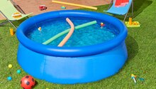 Carrefour Villers-Sire-Nicole - Piscine auto-portante Promo Piscine auto-portante dans le catalogue Carrefour "Le mois qui aime la France" à Villers-Sire-Nicole